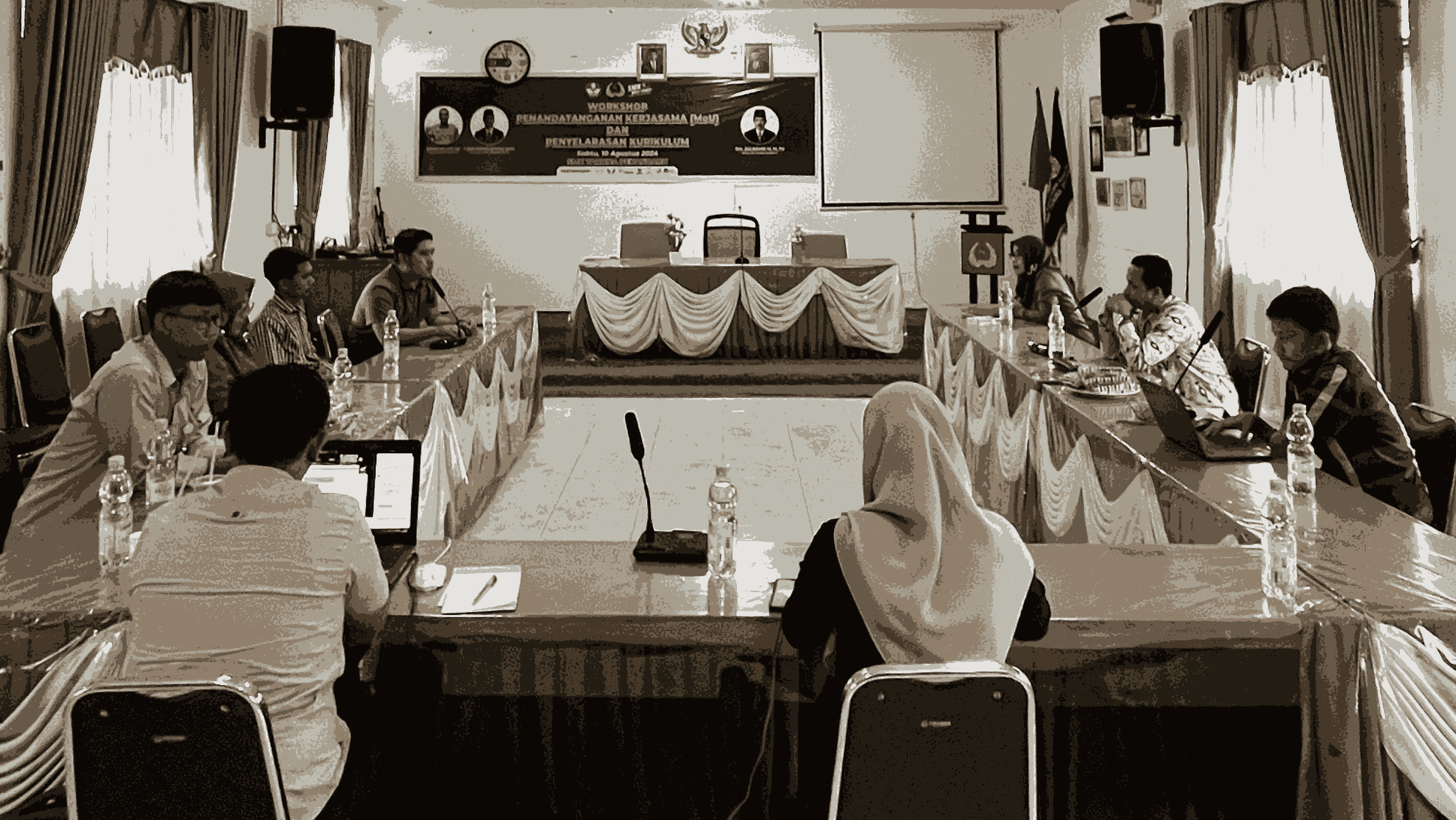 Rapat Perencanaan Hiring School